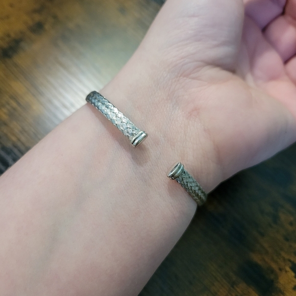 Kay jewelers Natural Aquamarine Sterling Silver Open Bangle *Pre-owned - Picture 3 of 5